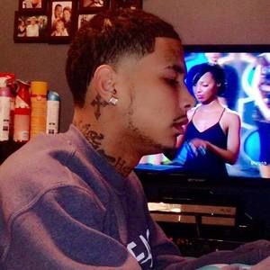 Meet your Posher, Mickey